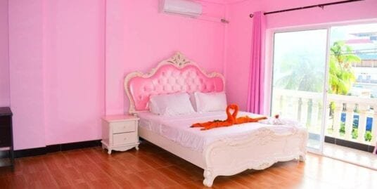 Room For Near Two Golden Lions Sihanoukville